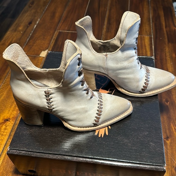 Freebird Jameson booties - Picture 3 of 5